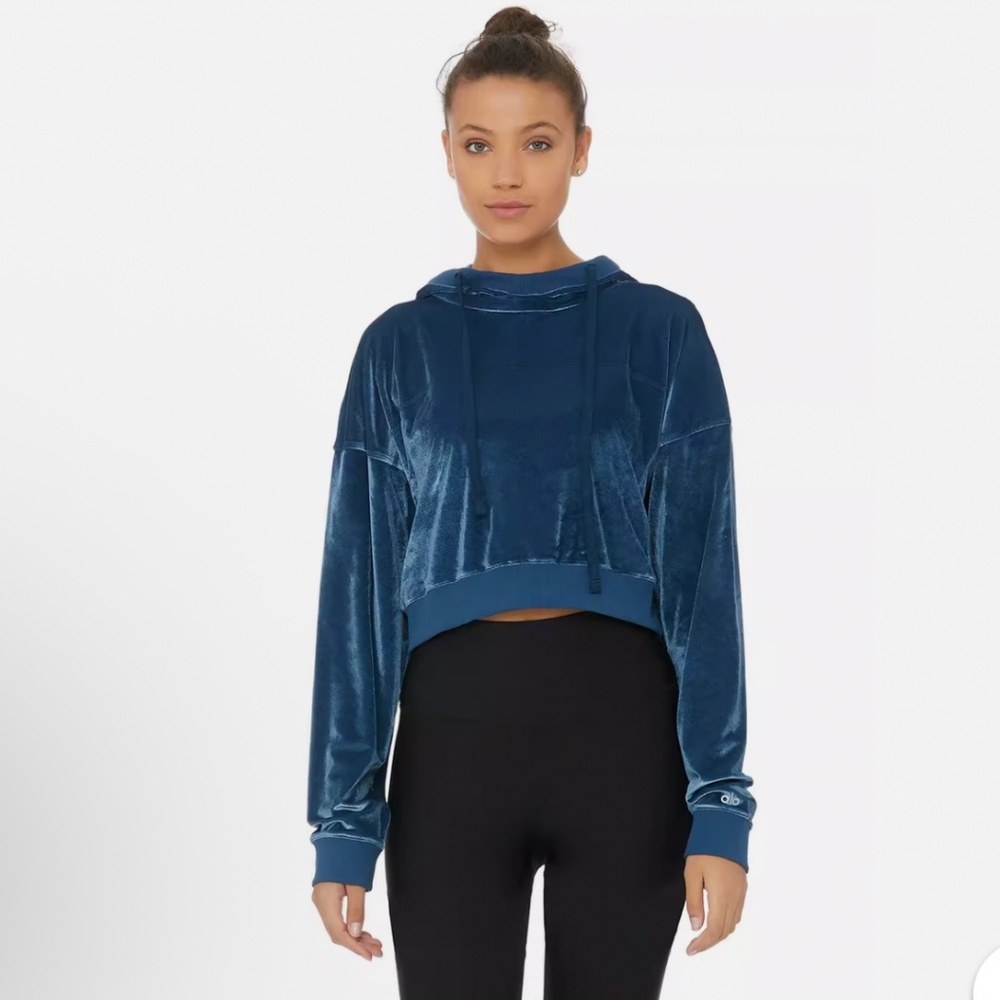 Alo Yoga Velour Cropped Hooded Sweatshirt Eclipse Size S NWOT